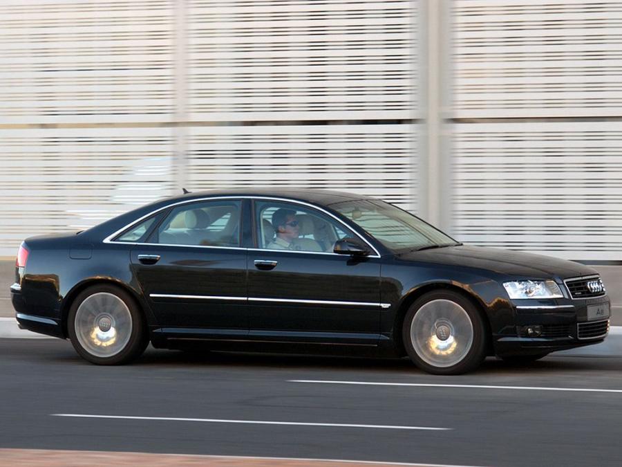  Audi A8 4.2 Quattro (D3) 2003 года  (ZA) (фото 7 из 13)